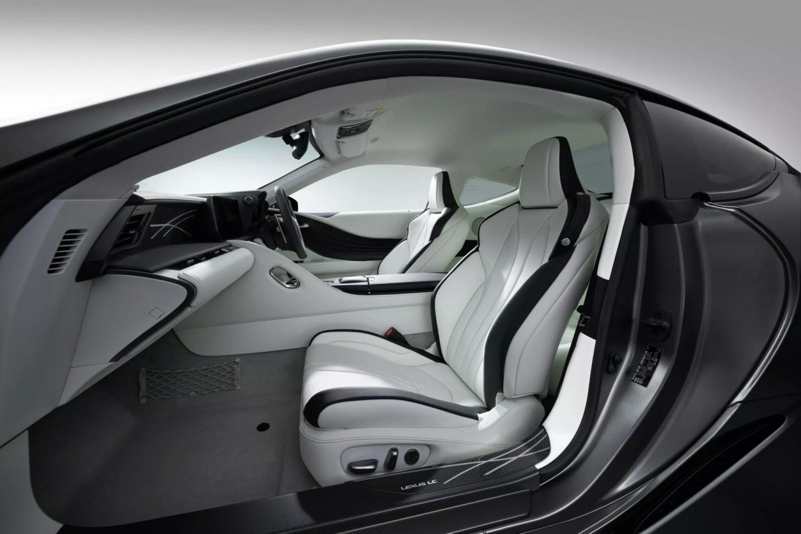 Νέα κορυφαία έκδοση Pinnacle για το Lexus LC